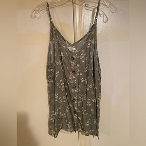 Maurices woman’s xl green top